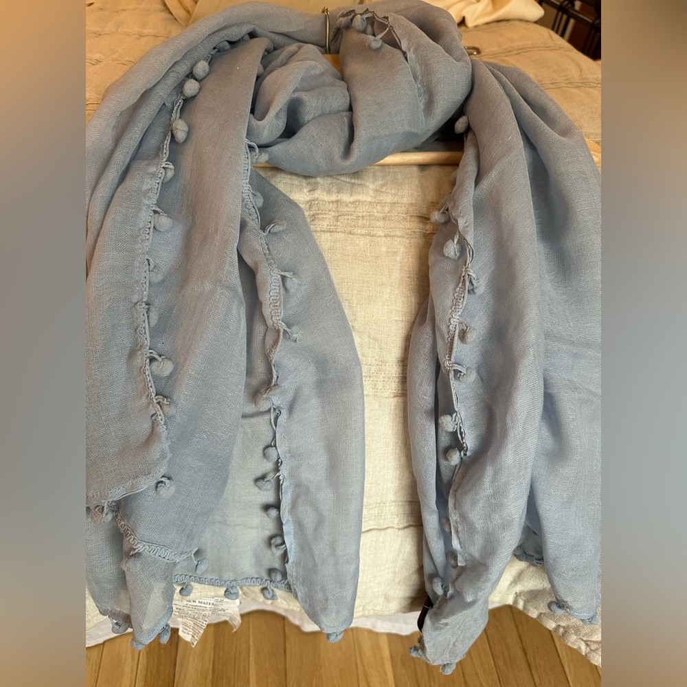 AHUJASONS NWOT Wool Silk Tassel Scarf